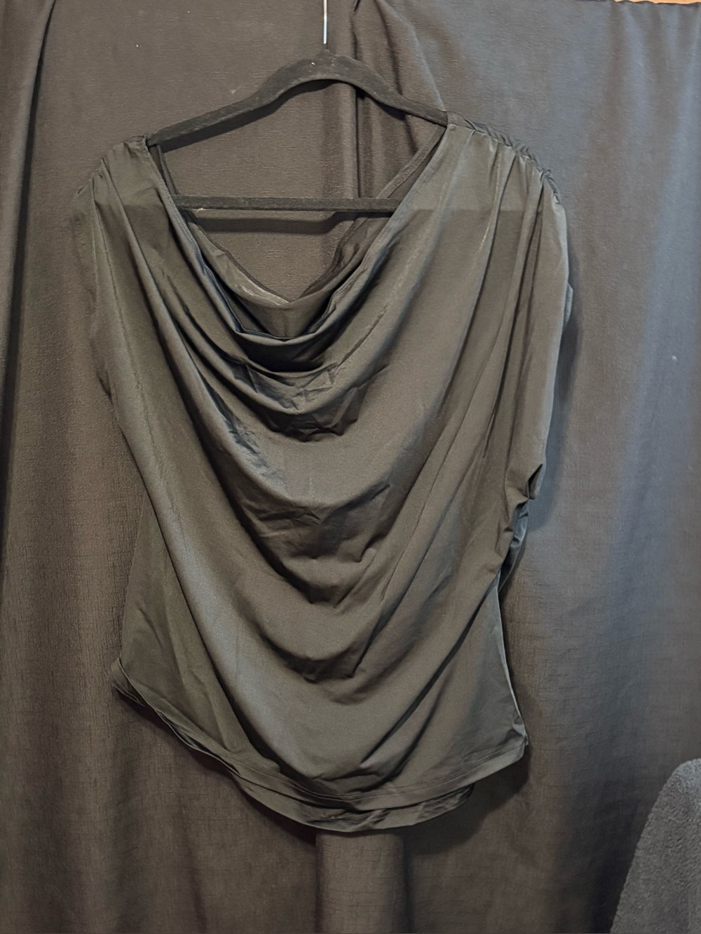 SHEIN Elegant Black sleeveless cowl neck top. Draped front neckline. Sz. 3X